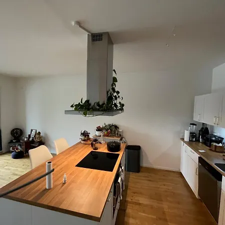 Ferienwohnung The Jewel of Berlin - Yoga Loft Prenzlauer Berg